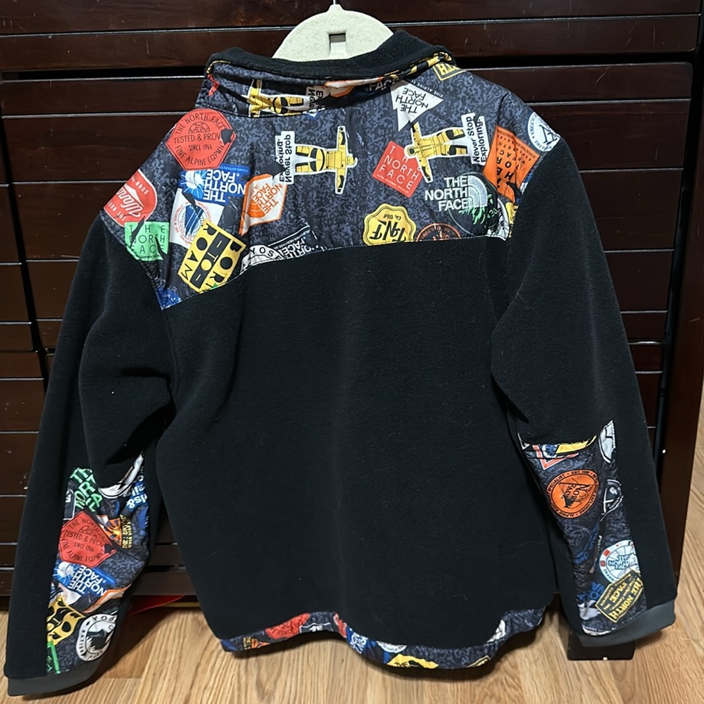 The North Face Boys Denali Jacket size S (7/8) NWT - Picture 2 of 6